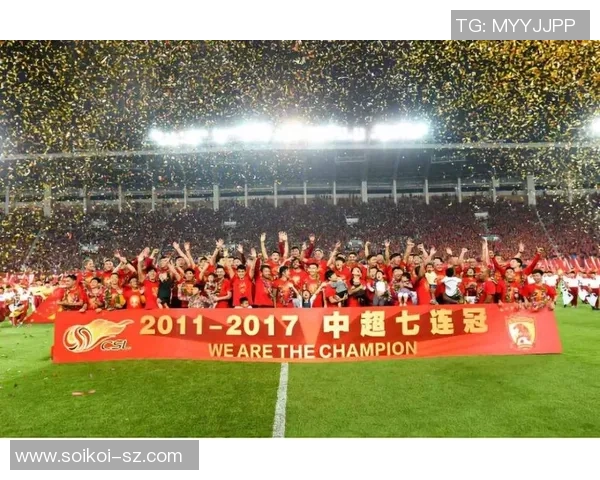 2021年全球最受瞩目的足球明星及其辉煌成就回顾 2021年全球最受瞩目的足球明星及其辉煌成就回顾